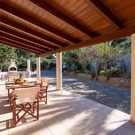 Vitamin Sea Luxury Agia Pelagia (Crete)